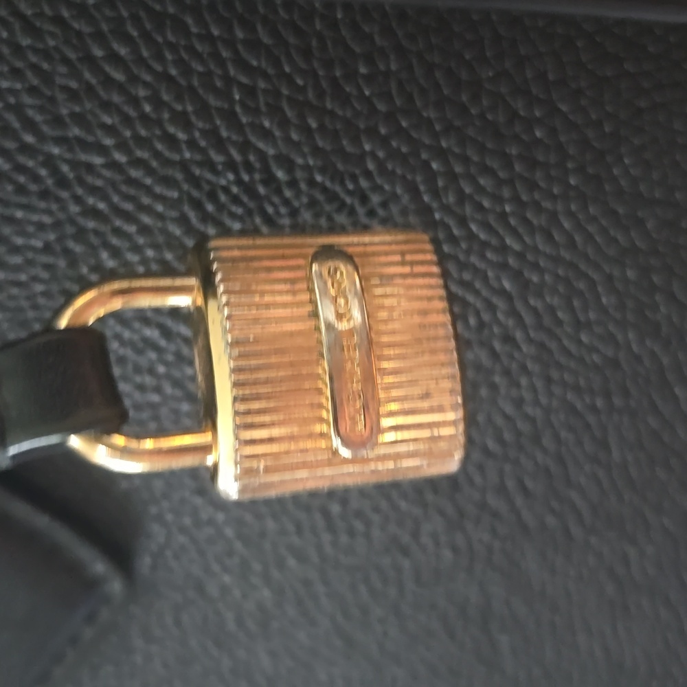 * Like New With Tags * Michael Kors 2 way purse - Picture 8 of 9